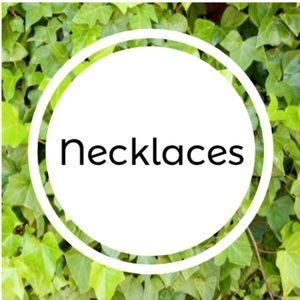 Necklaces/Chokers